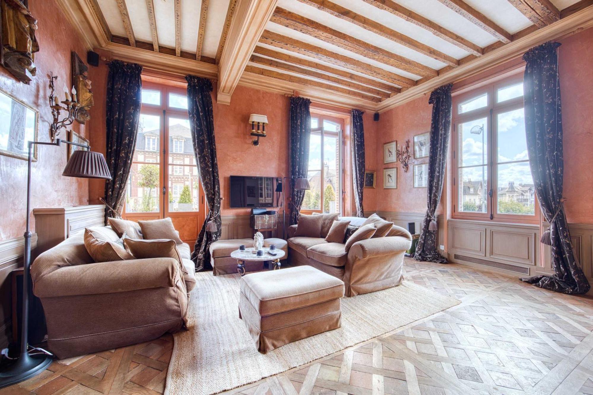 Luxurious 4 Bedroom Duplex, 200M From Place Morny Deauville Dış mekan fotoğraf